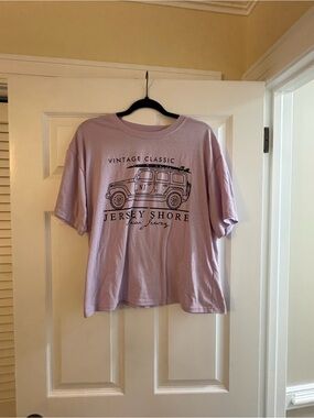 Lavender 'Jersey Shore' Graphic Tee